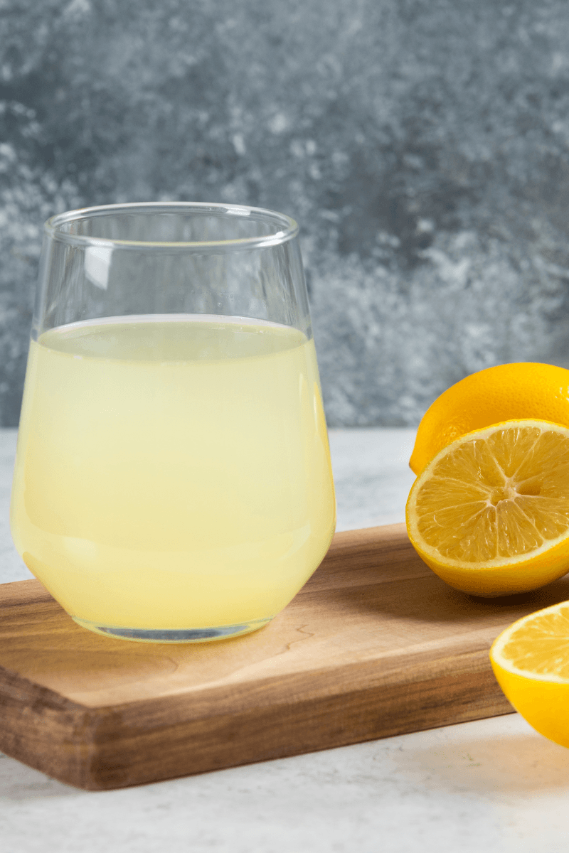 Lemon juice used in DIY scrub to clean pores and reduce blackheads | skincaresolutions.in